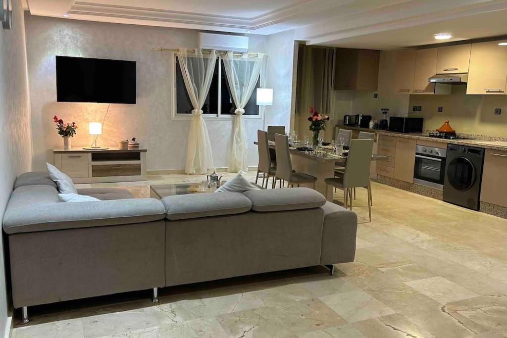 Appartement Haut Standing 3 Chambres Avec Terasse Quartier Gueliz Hivernage A Marrakech I19 Marrakesh Bagian luar foto